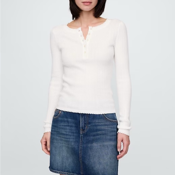 GAP Cream Ribbed Long Sleeve Blouse - Picture 1 of 8